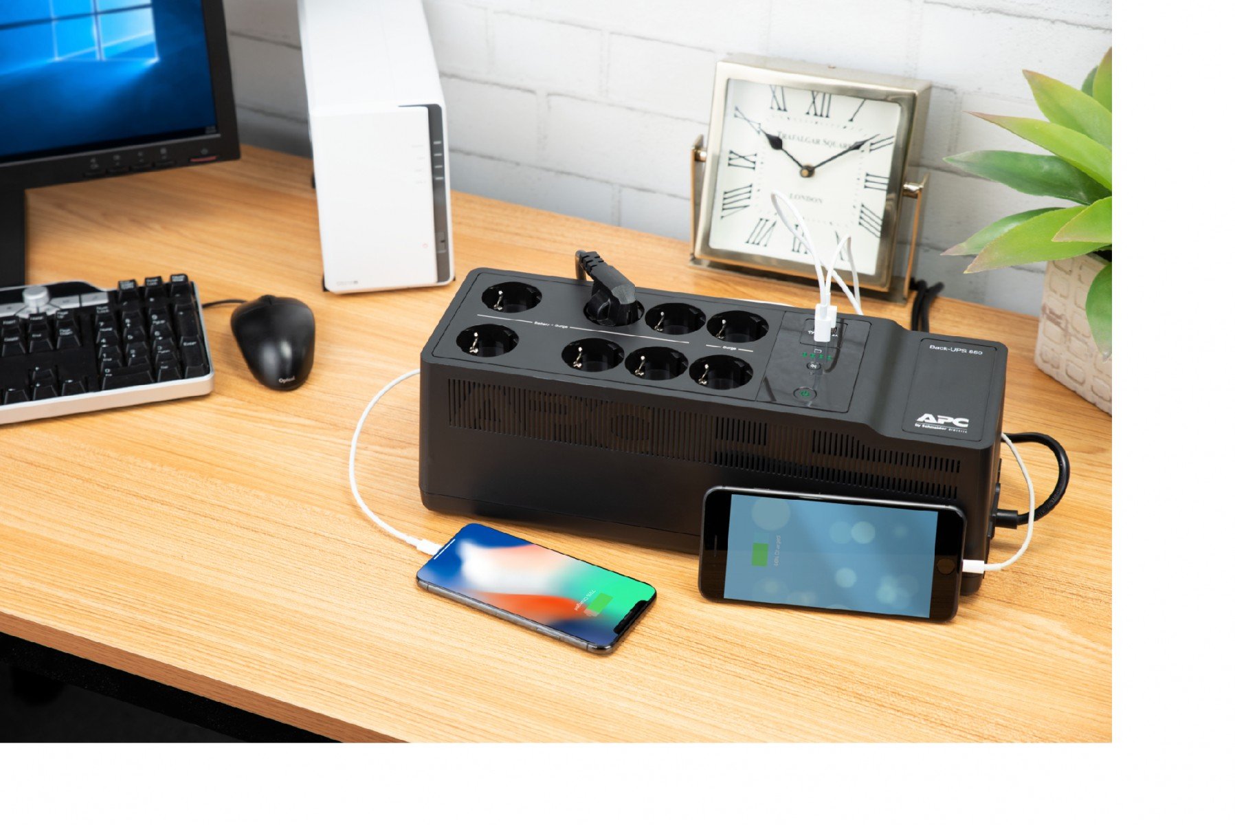 BE850G2-GR | APC | APC BE850G2-GR surse neîntreruptibile de curent (UPS) Standby (Offline) 0,85 kVA 520 W 8 ieșire(i) AC APC BE850G2-GR surse neîntreruptibile de curent (UPS) Standby (Offline) 0,85 kVA 520 W 8 ieșire(i) AC
