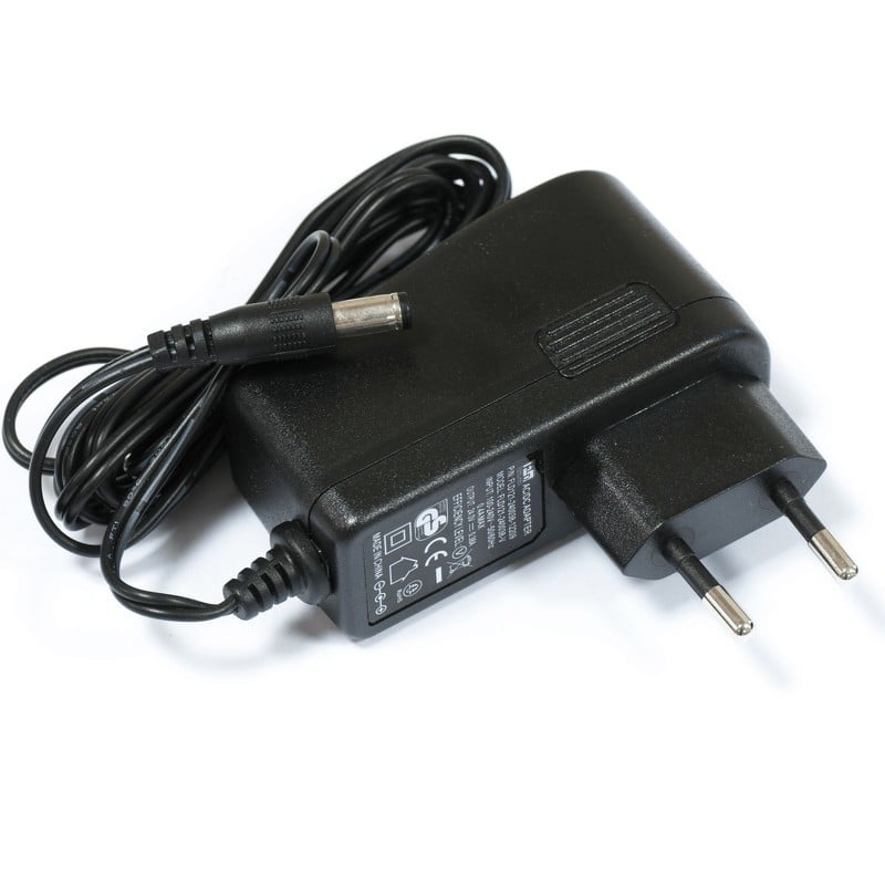 cAP, 1 x LAN, 802.11b/g/n 2.4Ghz, antena 2dBi, PoE - MikroTik RBcAP2nD