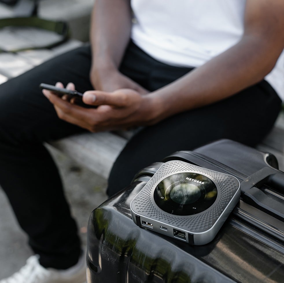 Netgear MR1100-100EUS – NETGEAR AIRCARD M1 3G/4G MHS Router rețea celulară NETGEAR AIRCARD M1 3G/4G MHS Router rețea celulară – Netgear MR1100-100EUS