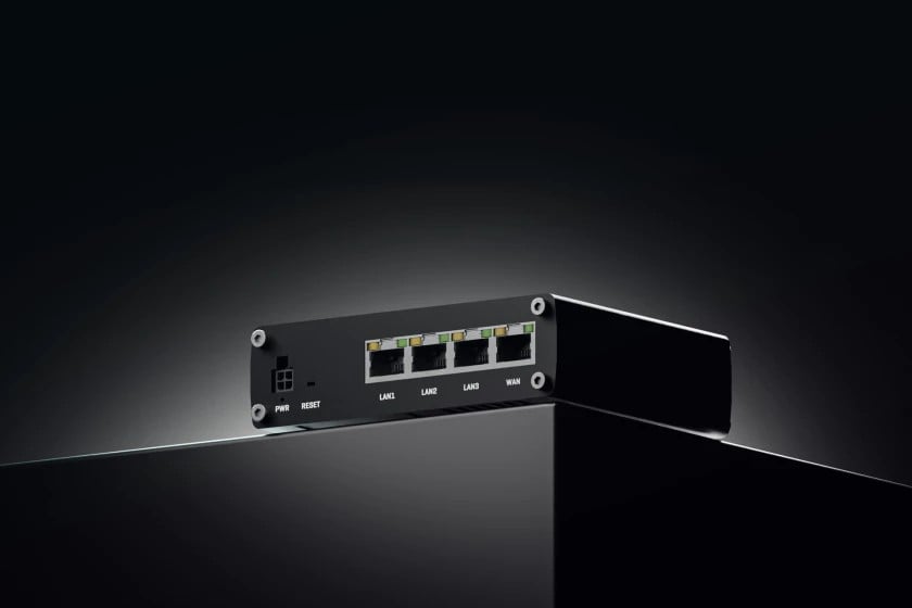 RUTM08000000 | Teltonika | Teltonika RUTM08 router cu fir Gigabit Ethernet Negru Teltonika RUTM08 router cu fir Gigabit Ethernet Negru