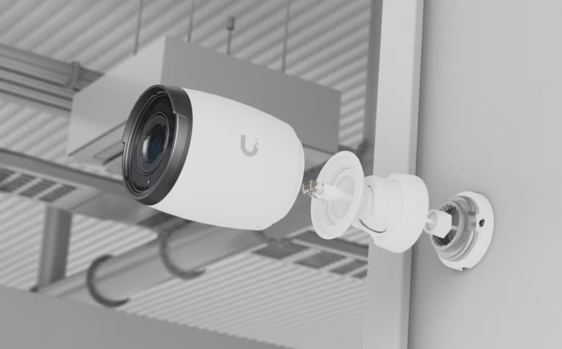 Ubiquiti UVC-AI-Pro-White – Ubiquiti UVC-AI-Pro-White – Cameră 4K profesională UniFi Protect AI Pro cu zoom optic și funcții AI, Alb Ubiquiti UVC-AI-Pro-White – Cameră 4K profesională UniFi Protect AI Pro cu zoom optic și funcții AI, Alb – Ubiquiti UVC-AI-Pro-White