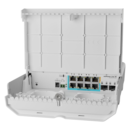 Smart Switch outdoor, 8 x Gigabit (7 PoE in), 2 x SFP+ 10Gbps - Mikrotik CSS610-1Gi-7R-2S+OUT